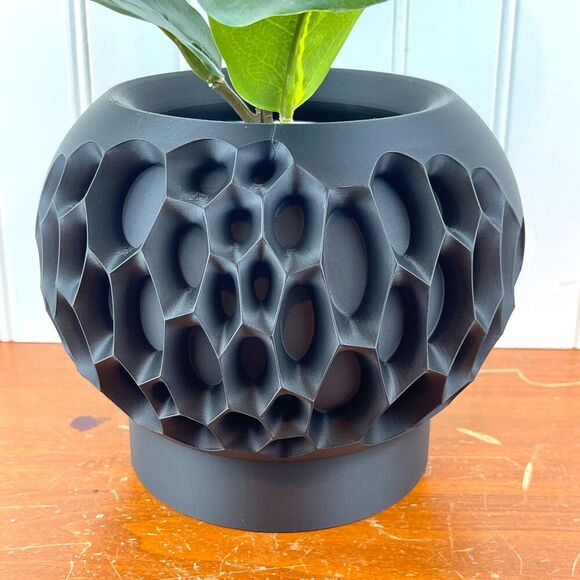 Indoor Flower Pot, The Virus Planter Pot, Houseplants, Ecofriendly - Picture 2 of 10